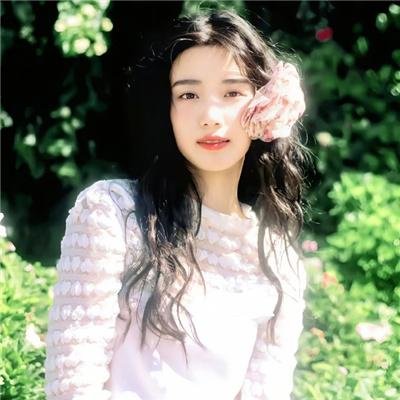 生于贝纳维德斯